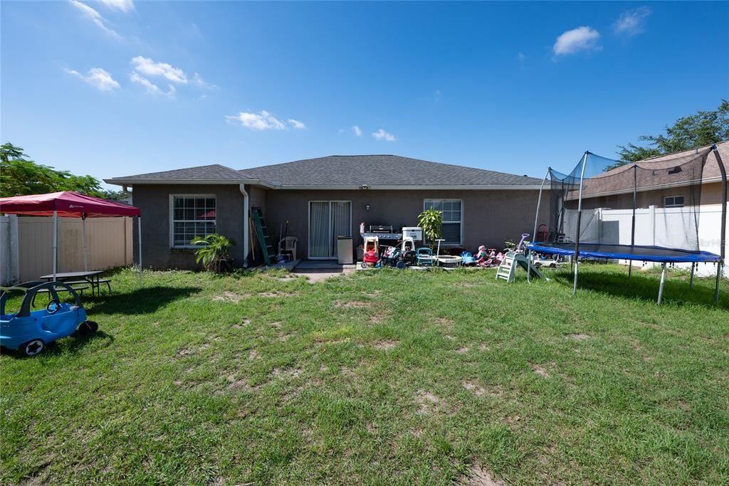 Recently Sold: $379,000 (3 beds, 2 baths, 1333 Square Feet)