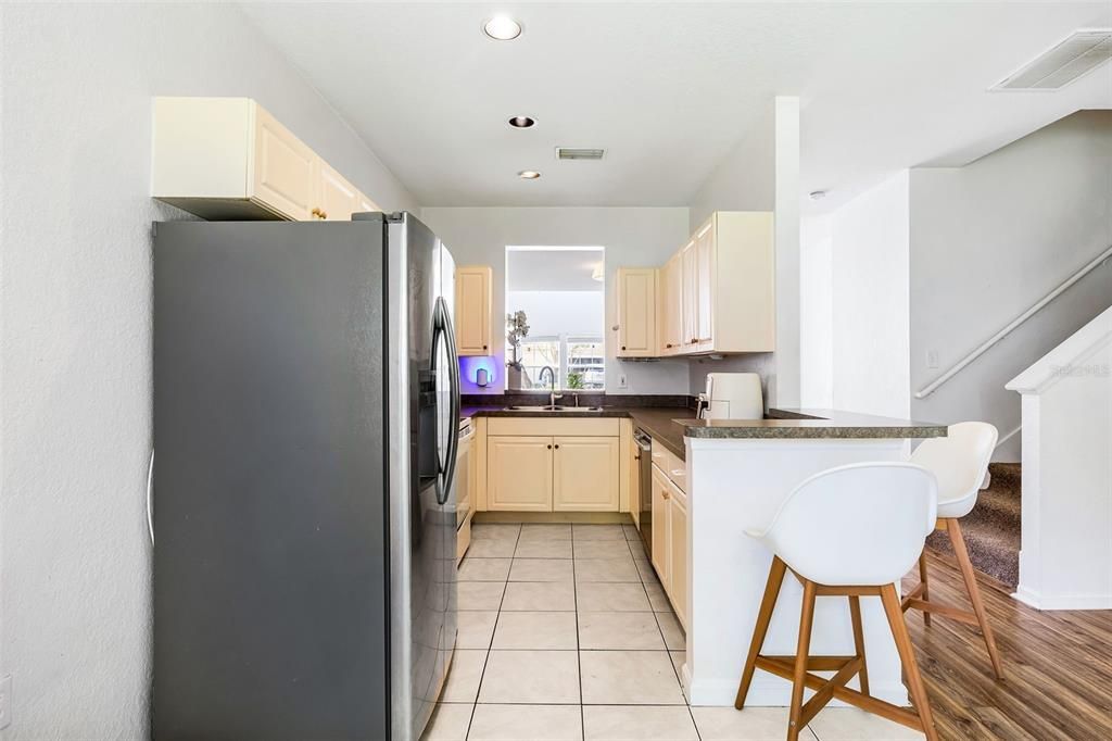 Active With Contract: $316,900 (2 beds, 2 baths, 1790 Square Feet)