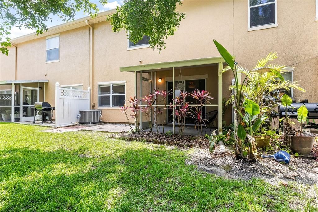 Active With Contract: $316,900 (2 beds, 2 baths, 1790 Square Feet)