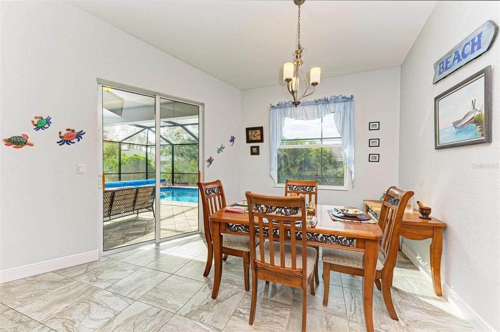 Active With Contract: $470,000 (3 beds, 2 baths, 1956 Square Feet)