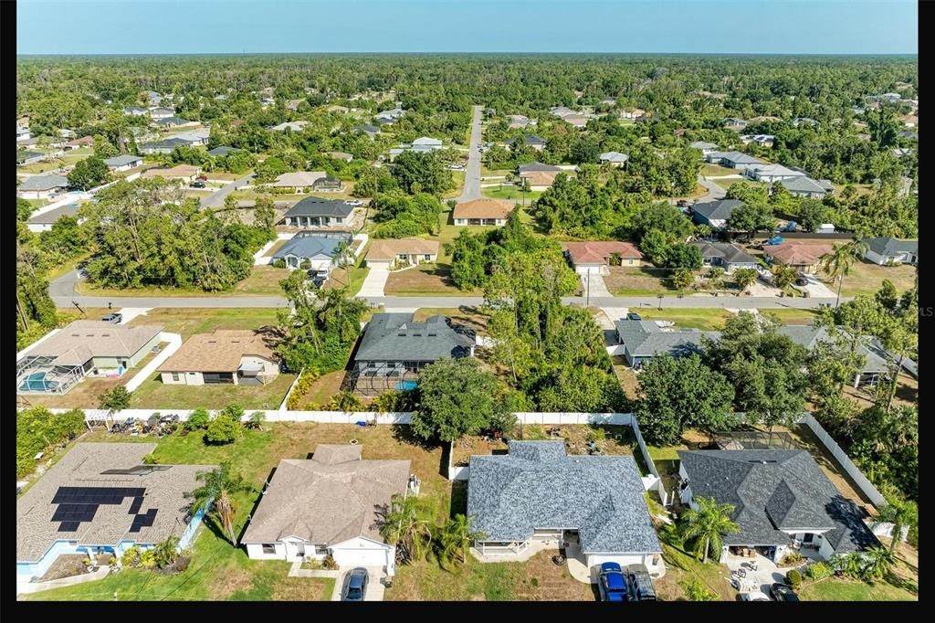 Active With Contract: $470,000 (3 beds, 2 baths, 1956 Square Feet)