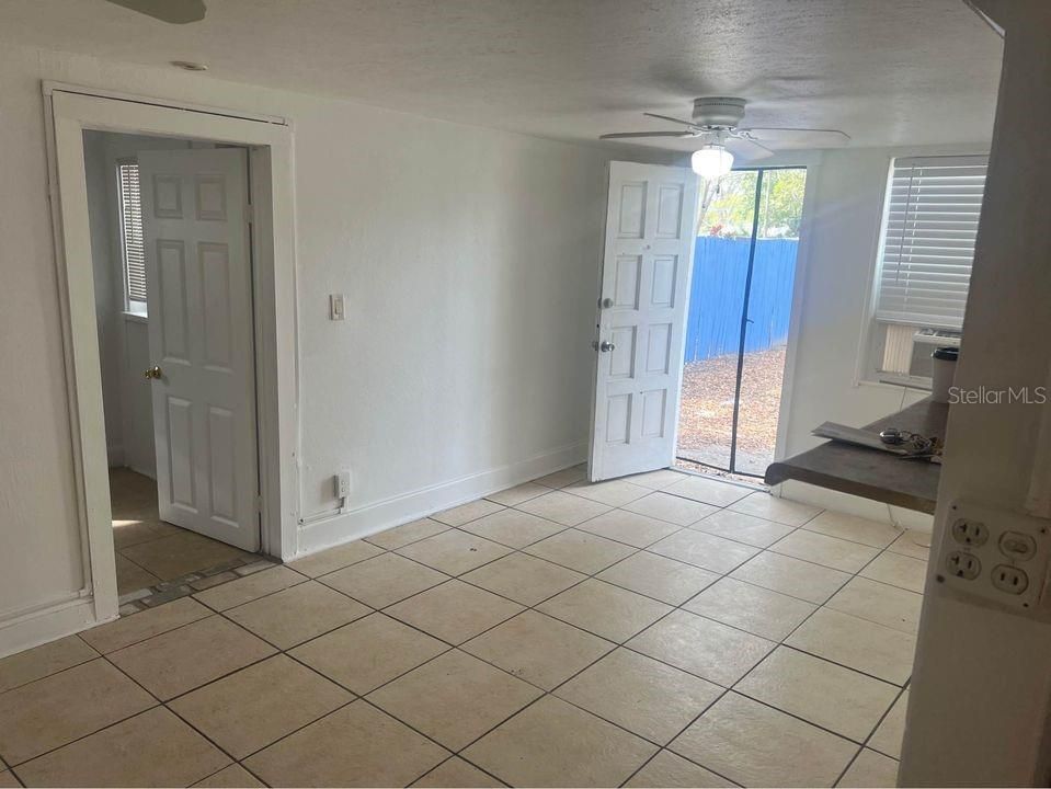 For Rent: $1,700 (2 beds, 1 baths, 588 Square Feet)