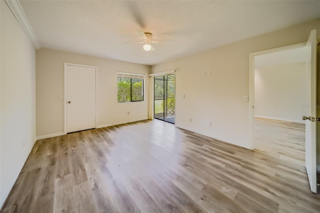 For Sale: $255,000 (2 beds, 2 baths, 1054 Square Feet)