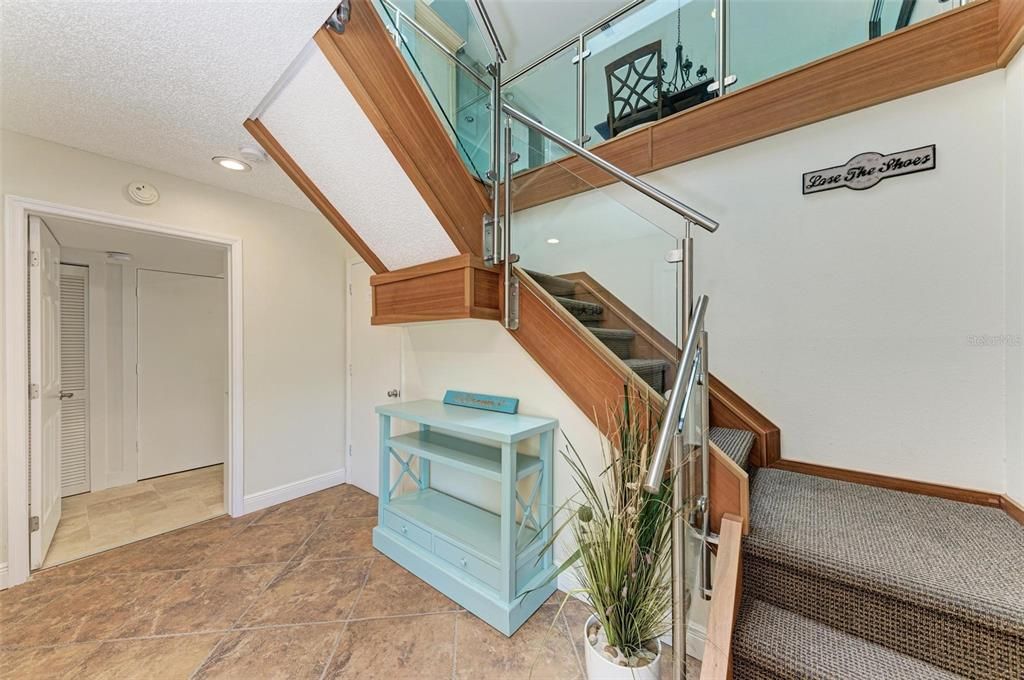Wide open staircase to living area