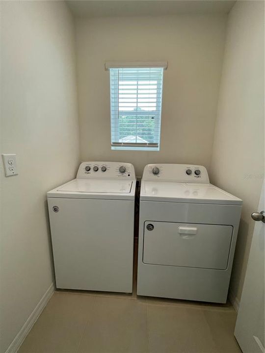 For Rent: $2,349 (3 beds, 2 baths, 1504 Square Feet)