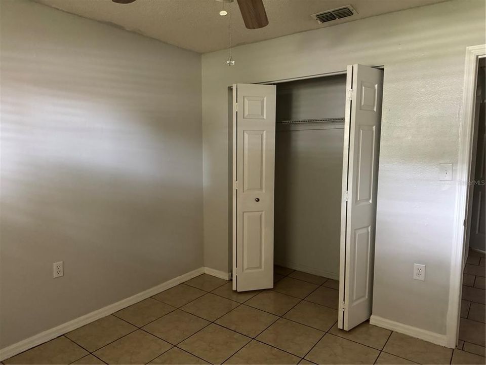 For Sale: $280,000 (3 beds, 2 baths, 1210 Square Feet)