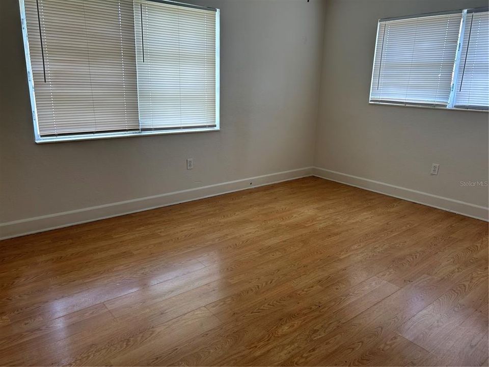 For Rent: $1,900 (2 beds, 2 baths, 868 Square Feet)