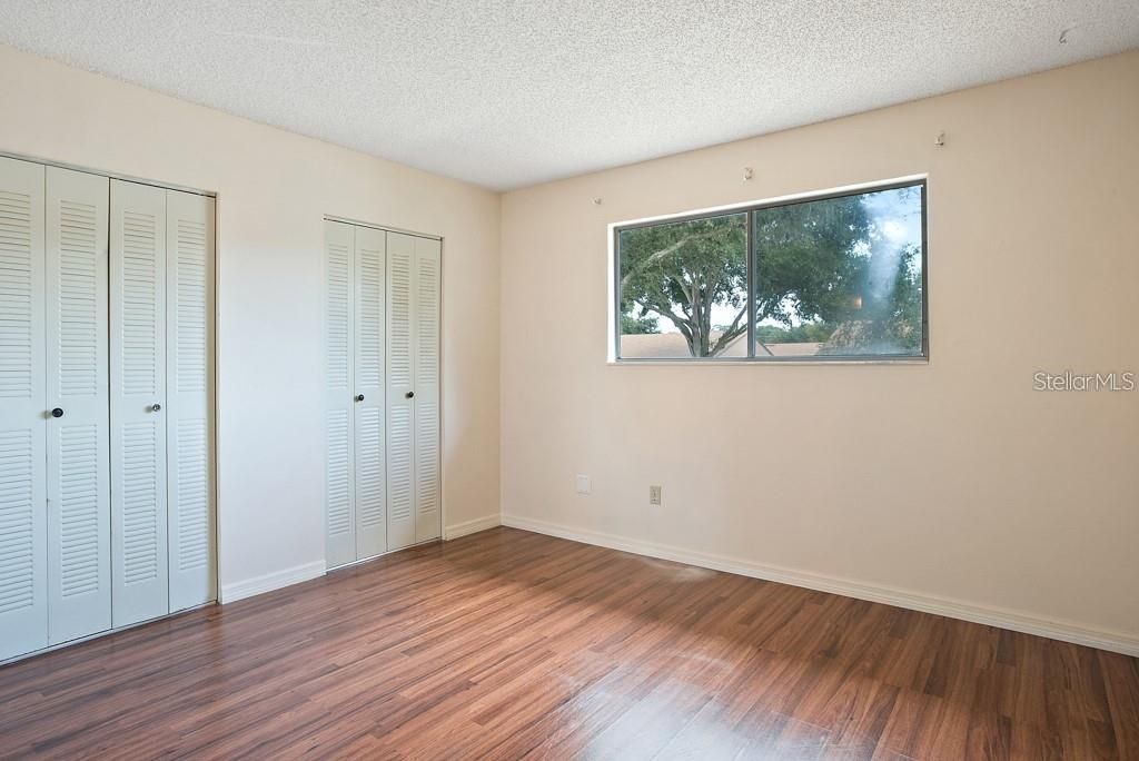 Active With Contract: $124,900 (3 beds, 2 baths, 1140 Square Feet)