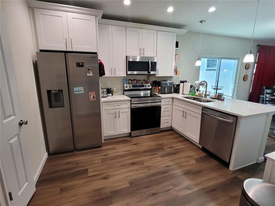 For Rent: $1,850 (3 beds, 2 baths, 1190 Square Feet)