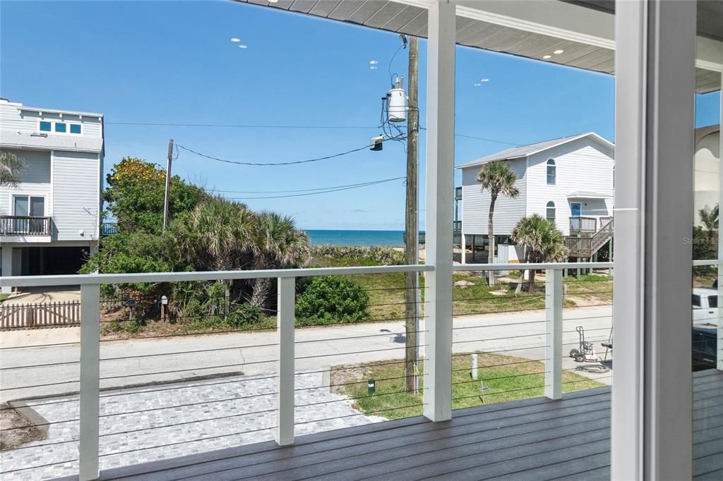 Upstairs over-sized front balcony