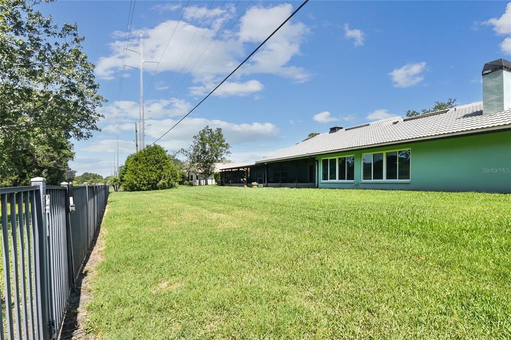 For Sale: $774,900 (3 beds, 2 baths, 2183 Square Feet)