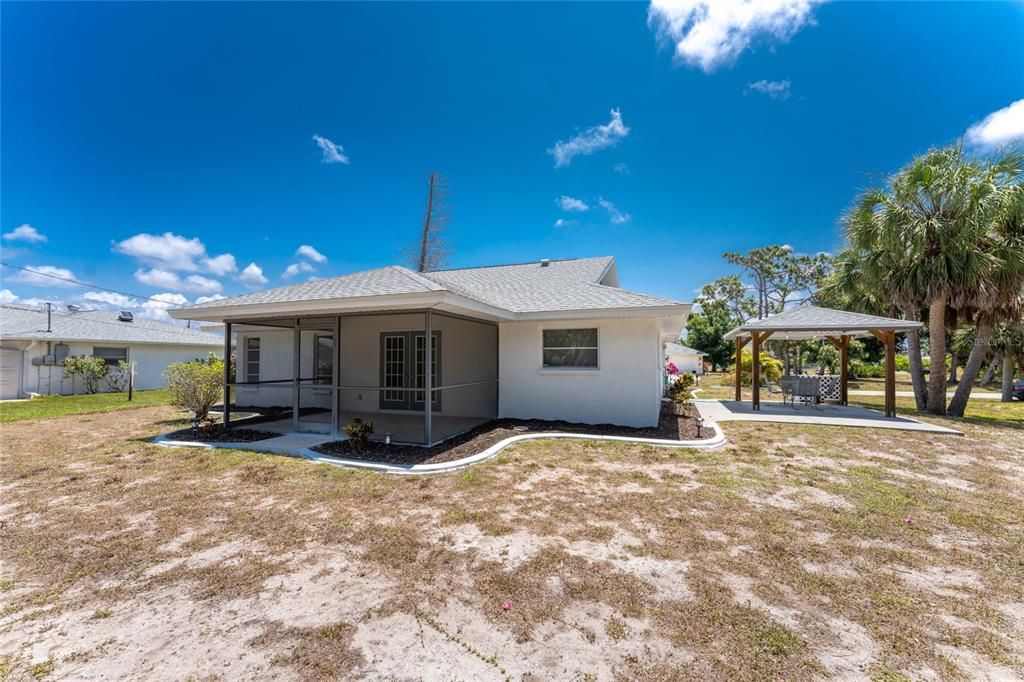 For Sale: $355,000 (3 beds, 2 baths, 1332 Square Feet)