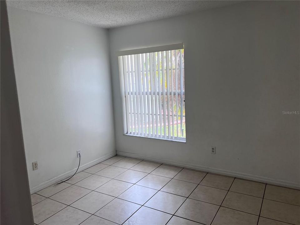 For Rent: $2,695 (3 beds, 2 baths, 1815 Square Feet)