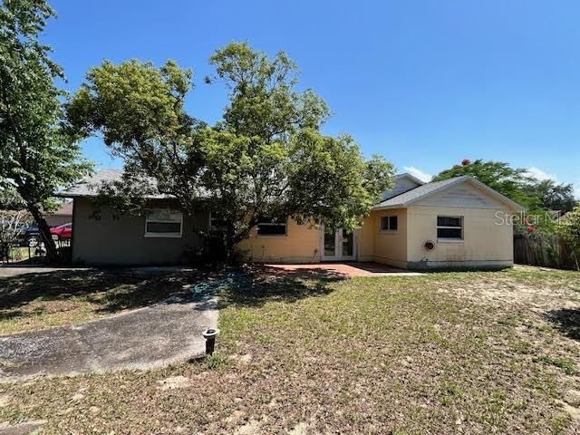 For Sale: $339,900 (4 beds, 2 baths, 1736 Square Feet)