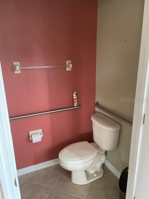 For Rent: $2,595 (3 beds, 2 baths, 1663 Square Feet)