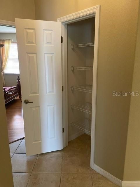 For Rent: $2,595 (3 beds, 2 baths, 1663 Square Feet)