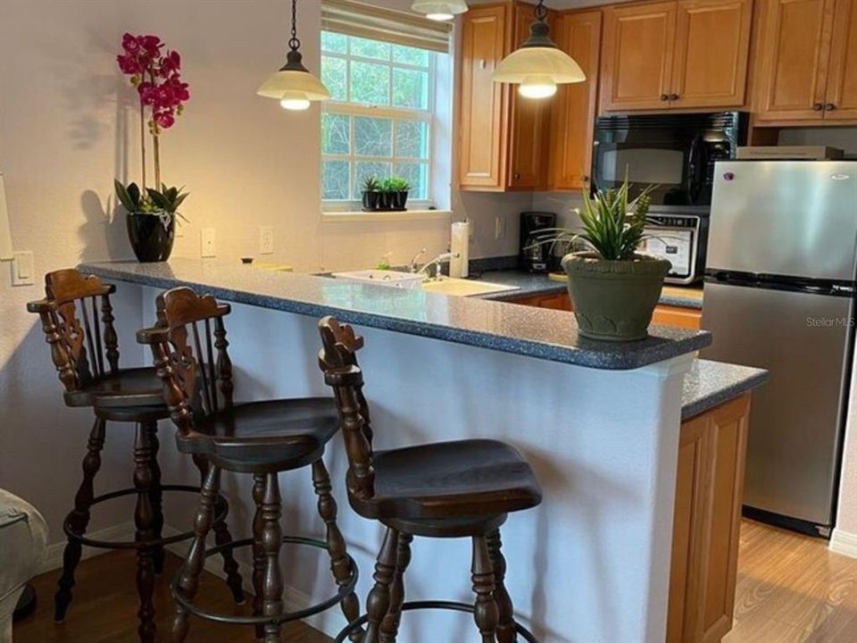 Kitchen eating area