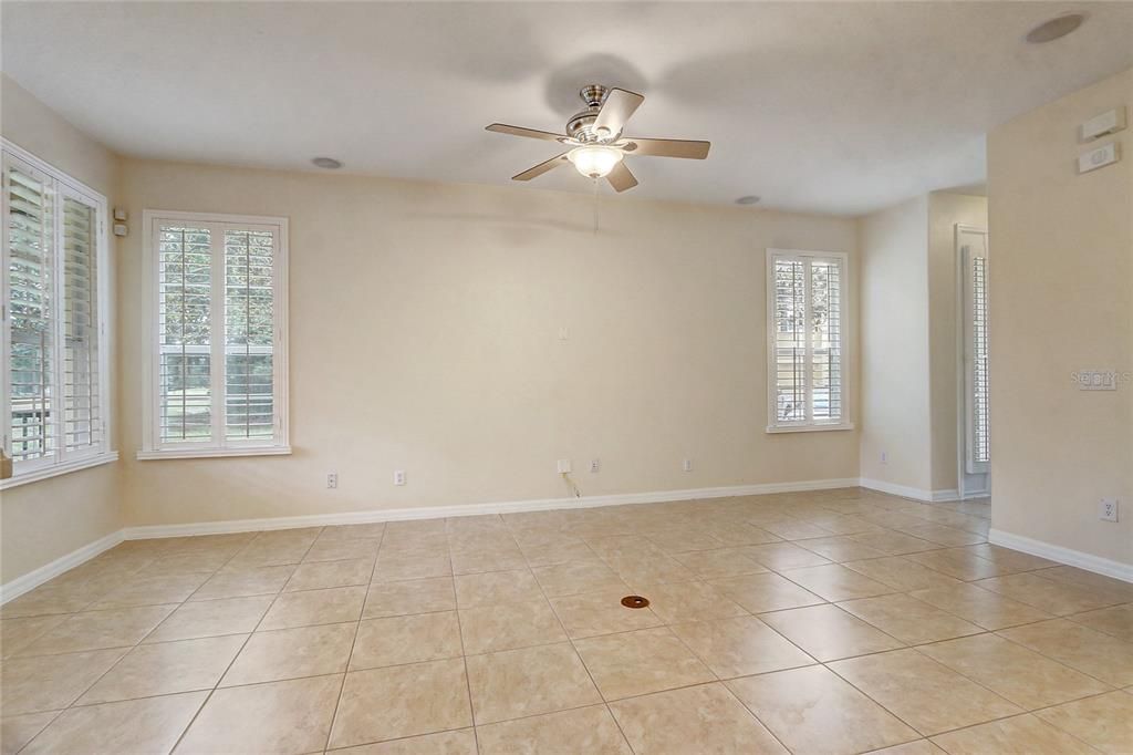 Active With Contract: $385,000 (4 beds, 2 baths, 1855 Square Feet)