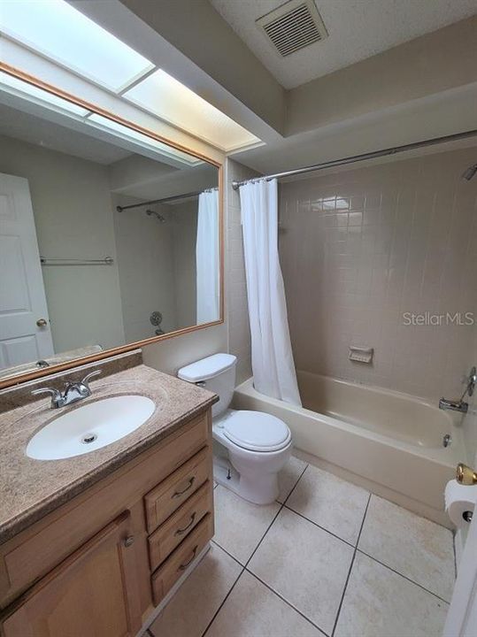 В аренду: $1,900 (3 спален, 2 ванн, 1200 Квадратных фут)