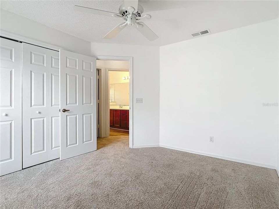 For Sale: $480,000 (4 beds, 2 baths, 2473 Square Feet)