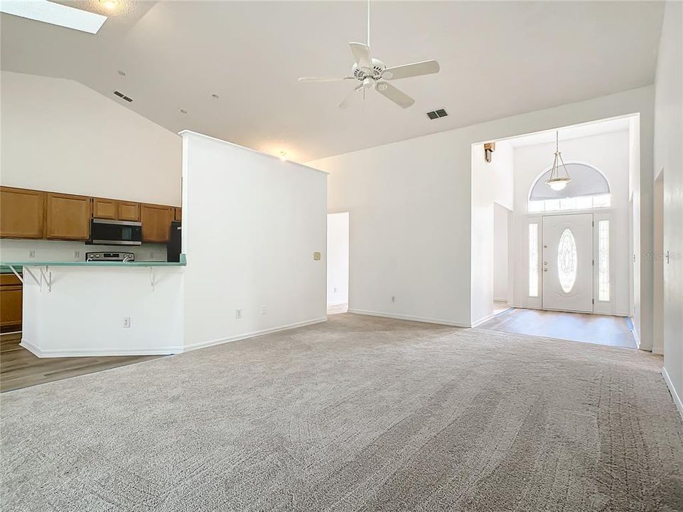 For Sale: $480,000 (4 beds, 2 baths, 2473 Square Feet)