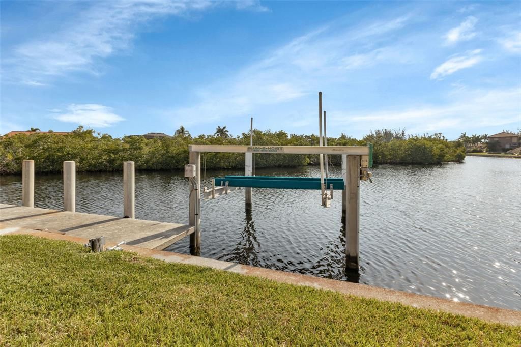 For Sale: $865,000 (3 beds, 2 baths, 2236 Square Feet)