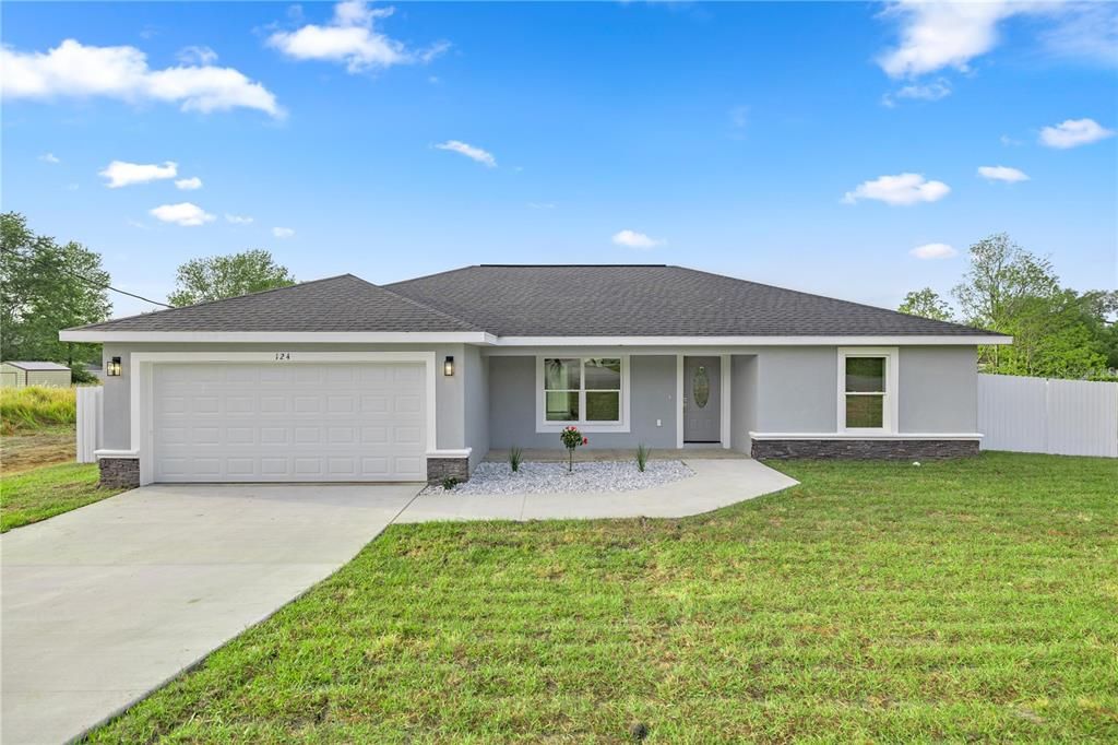 Active With Contract: $279,900 (3 beds, 2 baths, 1468 Square Feet)