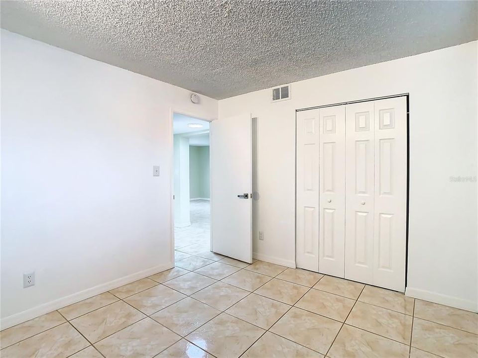For Sale: $139,900 (2 beds, 1 baths, 783 Square Feet)