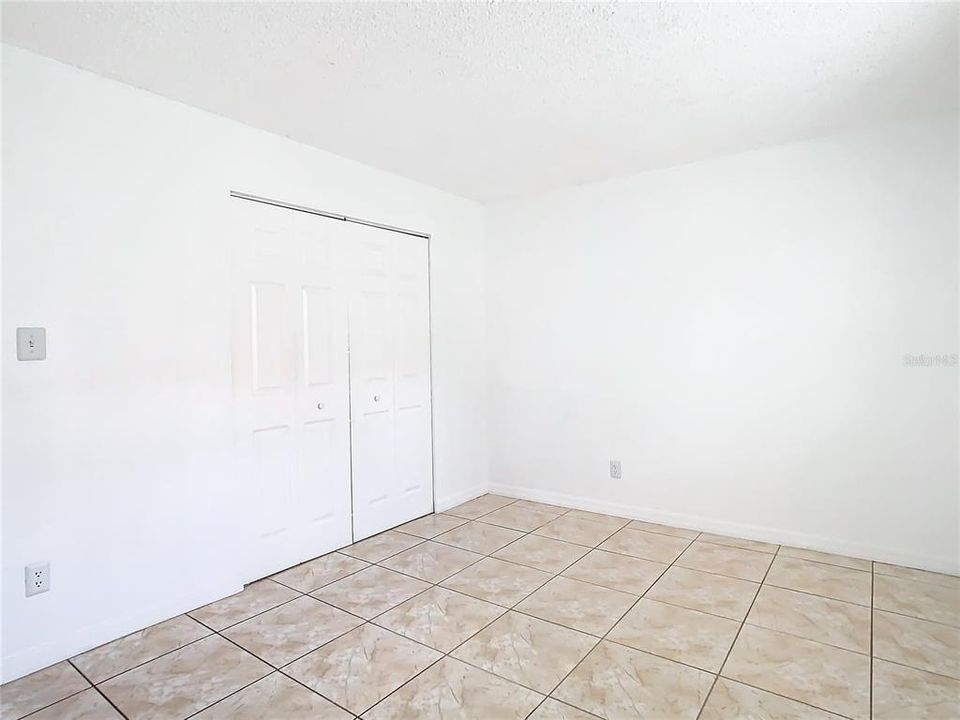 For Sale: $139,900 (2 beds, 1 baths, 783 Square Feet)