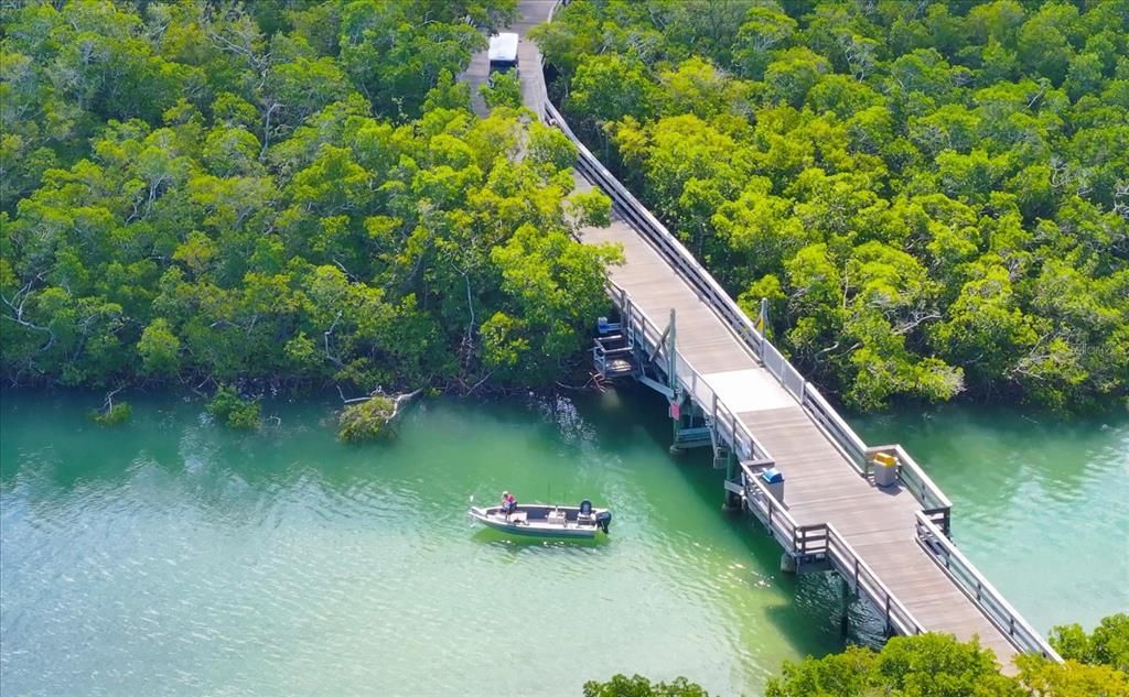 Pelican Bay Trolley Trail / Lagoon