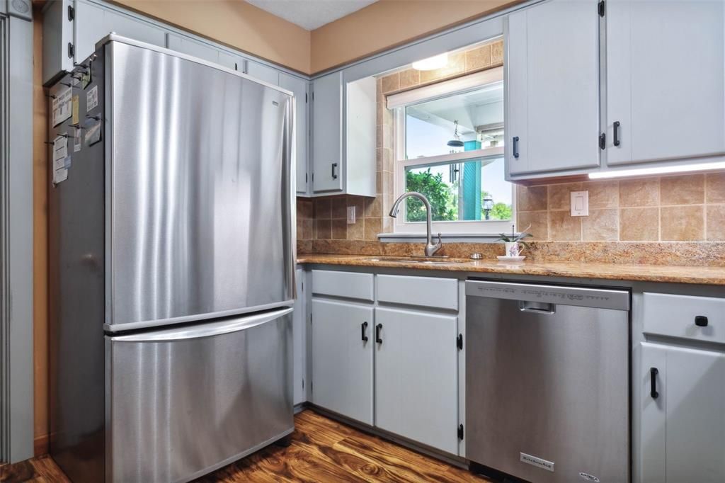 For Sale: $489,900 (3 beds, 2 baths, 1620 Square Feet)