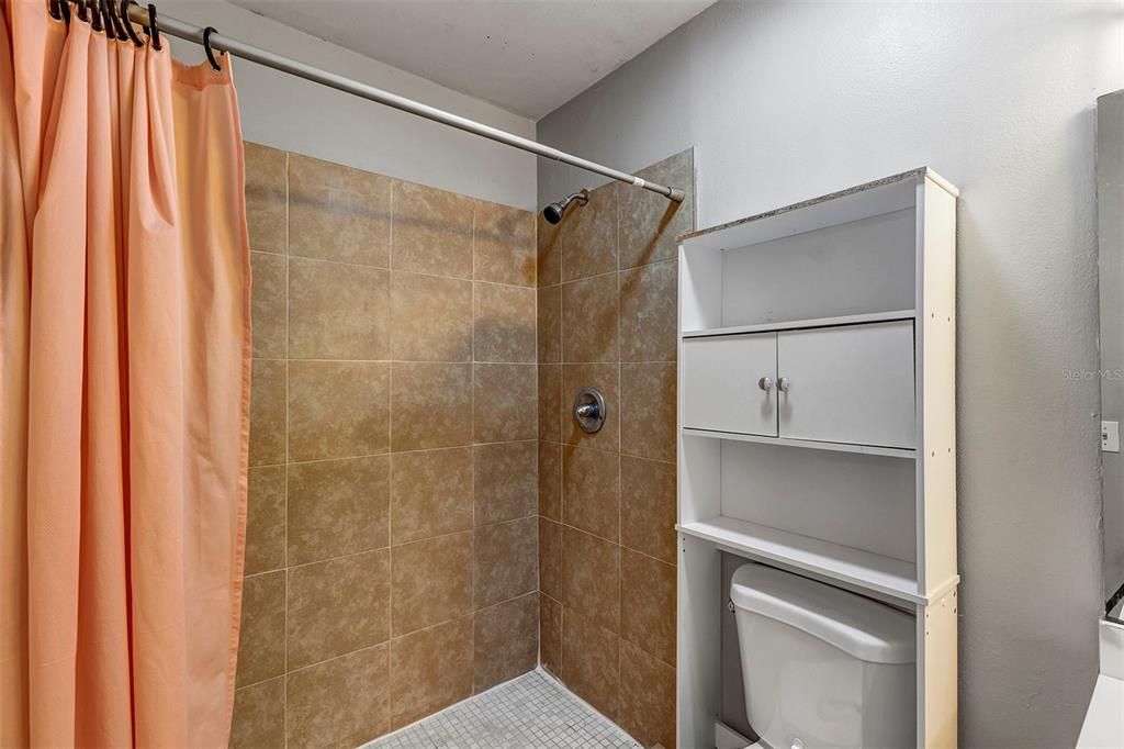 For Rent: $1,425 (3 beds, 2 baths, 1140 Square Feet)