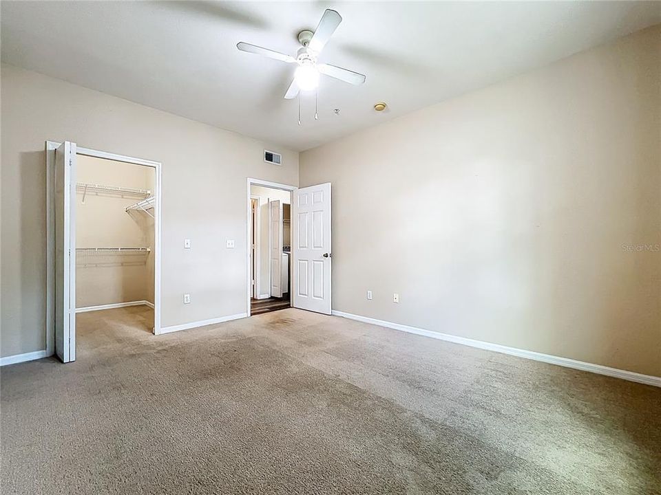For Sale: $205,000 (2 beds, 2 baths, 1235 Square Feet)