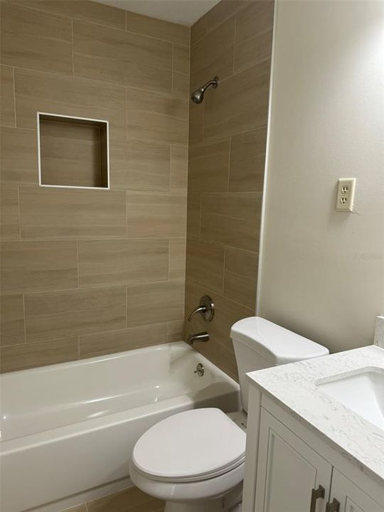 最近租的: $1,800 (2 贝兹, 2 浴室, 1128 平方英尺)