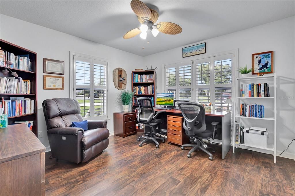 Active With Contract: $385,000 (3 beds, 2 baths, 2018 Square Feet)