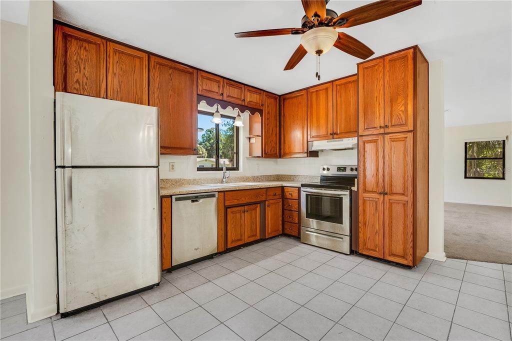 For Sale: $389,900 (3 beds, 2 baths, 2060 Square Feet)