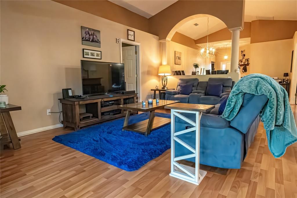 Active With Contract: $320,000 (4 beds, 2 baths, 1788 Square Feet)