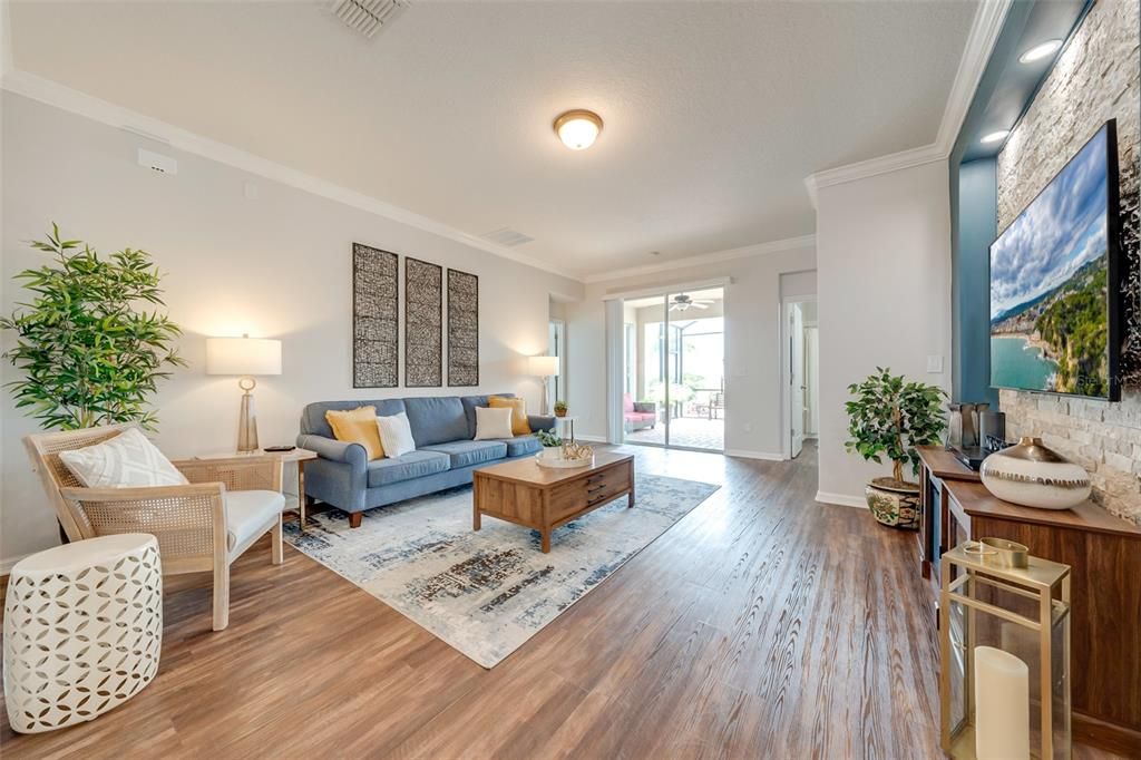 Active With Contract: $454,000 (3 beds, 2 baths, 1691 Square Feet)