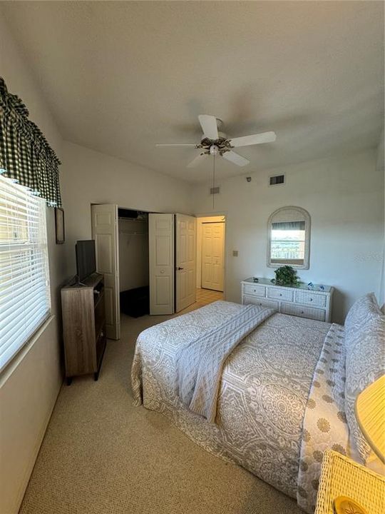 For Rent: $3,200 (2 beds, 2 baths, 1158 Square Feet)