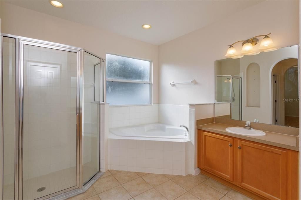 待售: $470,000 (4 贝兹, 3 浴室, 3014 平方英尺)