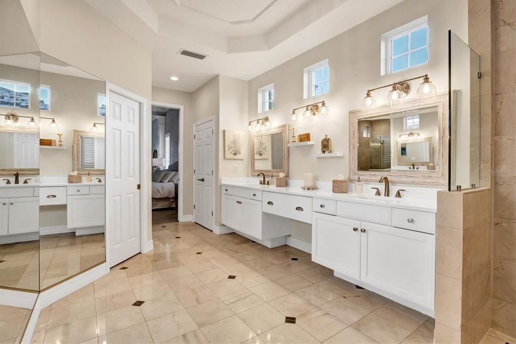 Active With Contract: $1,200,000 (3 beds, 3 baths, 2897 Square Feet)