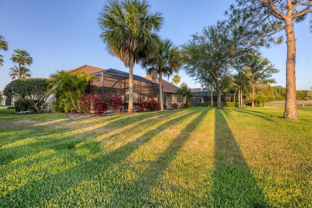 Active With Contract: $1,200,000 (3 beds, 3 baths, 2897 Square Feet)