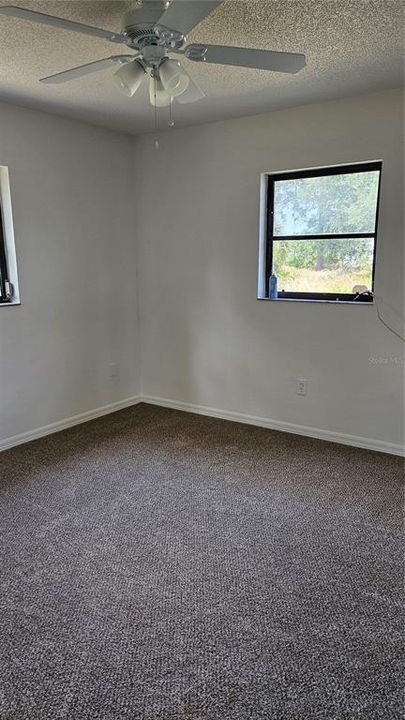 Active With Contract: $199,000 (2 beds, 1 baths, 900 Square Feet)