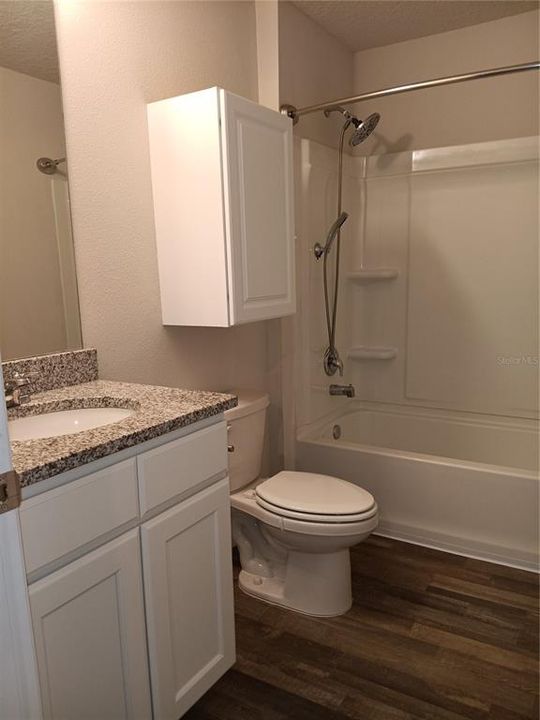 For Rent: $1,850 (4 beds, 2 baths, 1646 Square Feet)