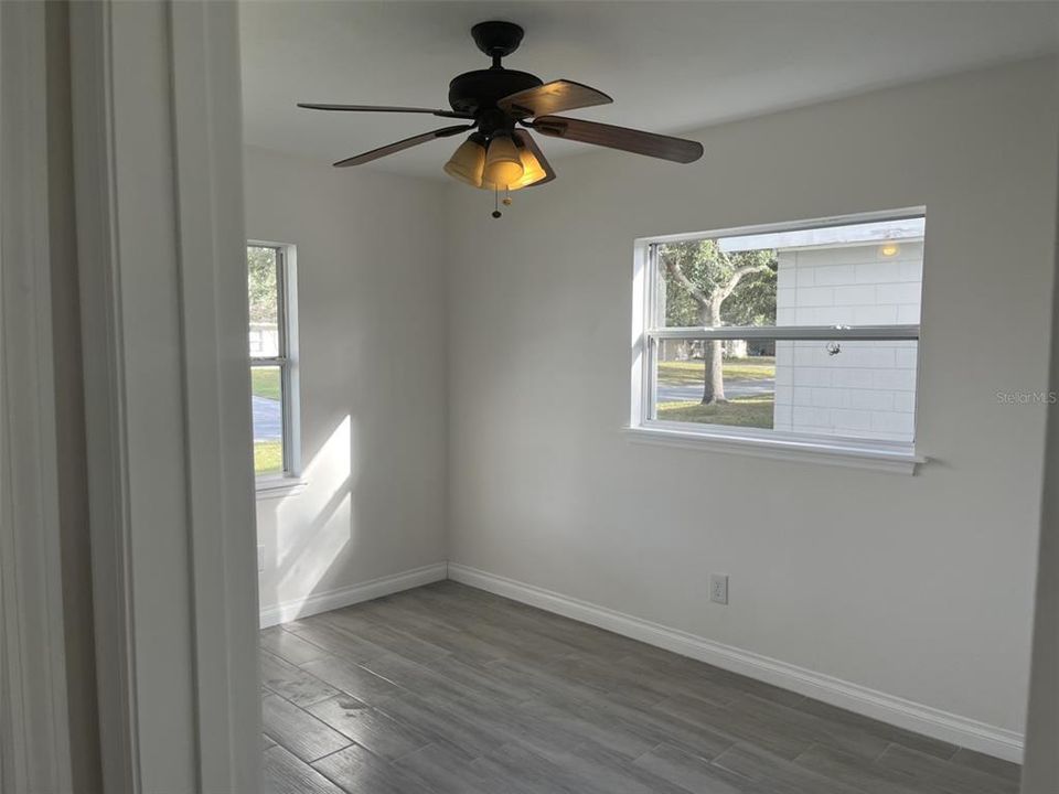 For Sale: $419,000 (4 beds, 2 baths, 1636 Square Feet)