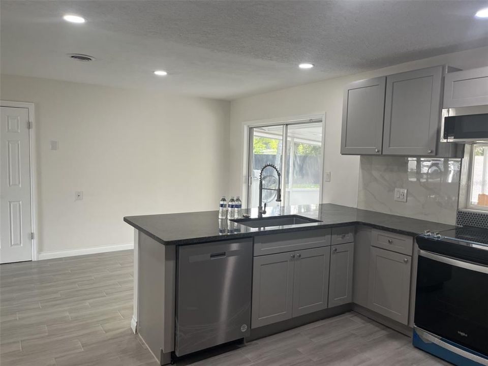 For Sale: $429,000 (4 beds, 2 baths, 1636 Square Feet)