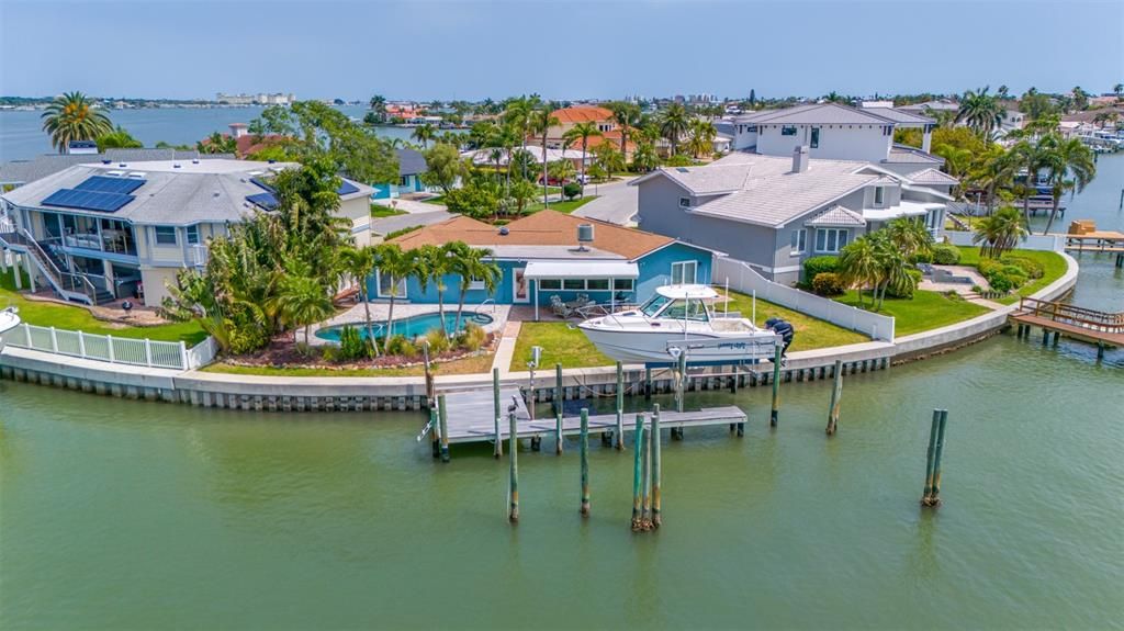 Recently Sold: $1,350,000 (3 beds, 2 baths, 1783 Square Feet)