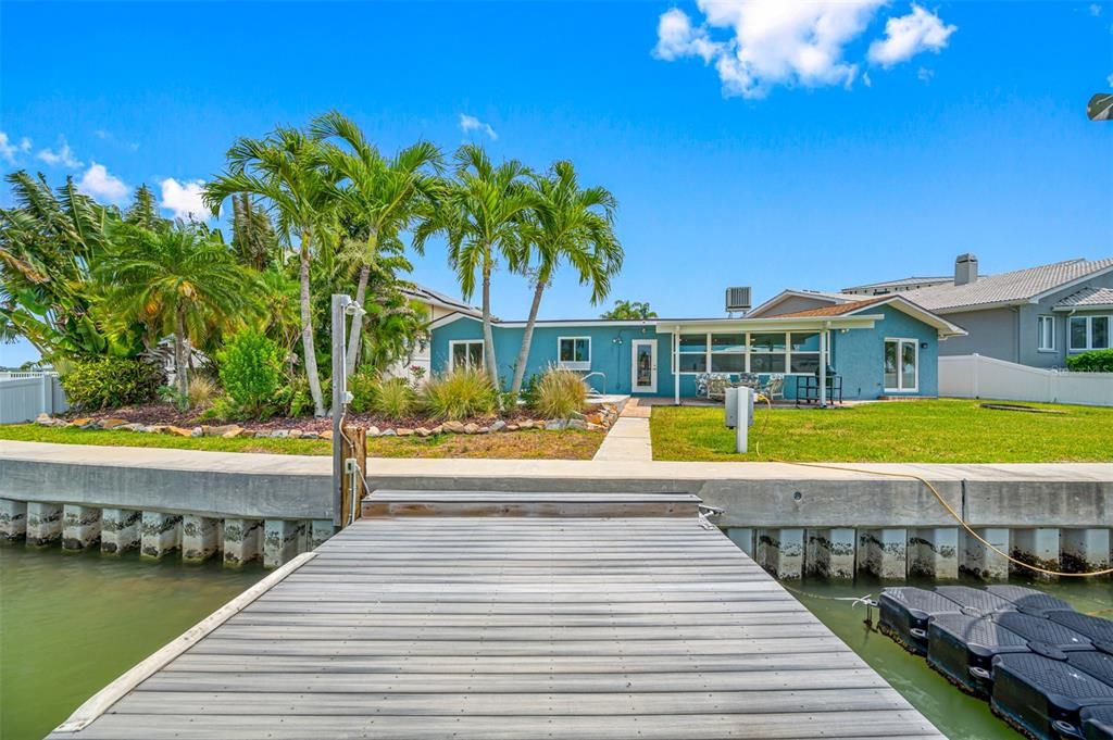 Recently Sold: $1,350,000 (3 beds, 2 baths, 1783 Square Feet)