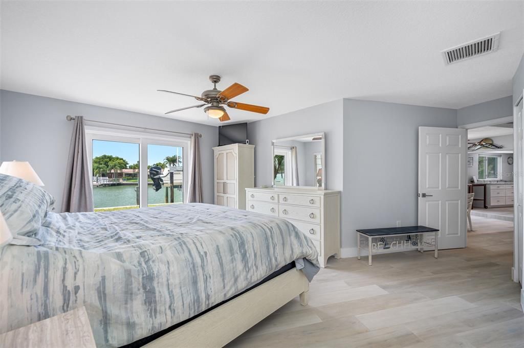 Recently Sold: $1,350,000 (3 beds, 2 baths, 1783 Square Feet)