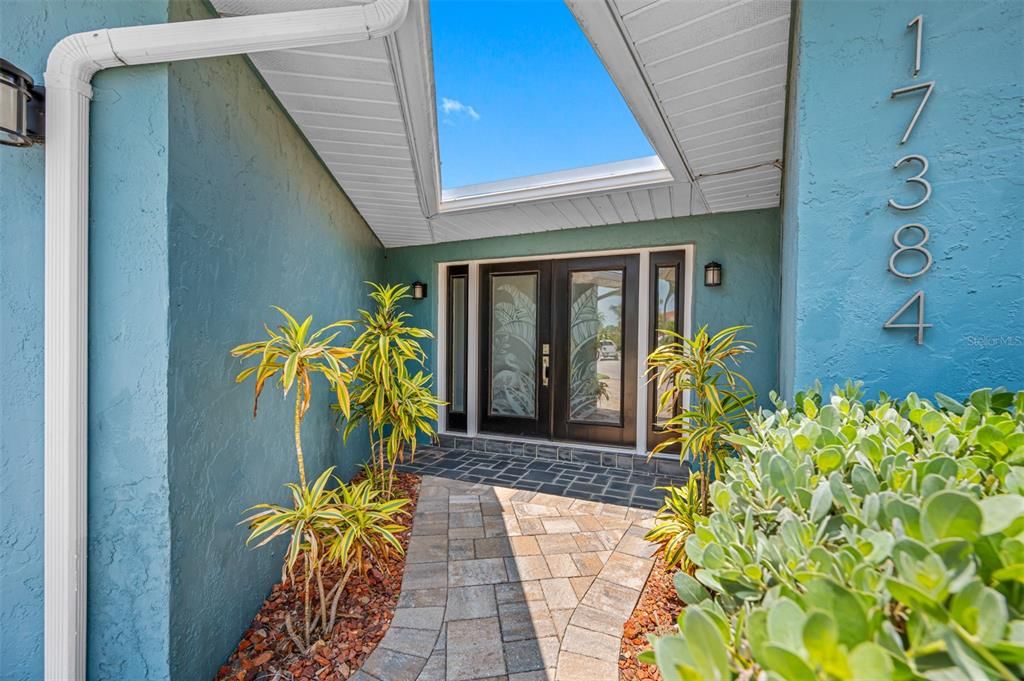 Recently Sold: $1,350,000 (3 beds, 2 baths, 1783 Square Feet)